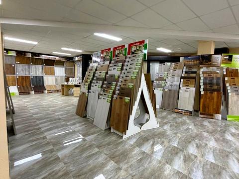 комерційна за адресою Володимира Івасюка вул., 76а