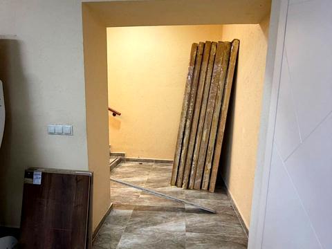 комерційна за адресою Володимира Івасюка вул., 76а