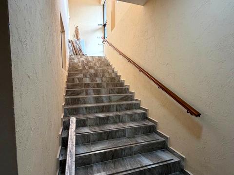 комерційна за адресою Володимира Івасюка вул., 76а