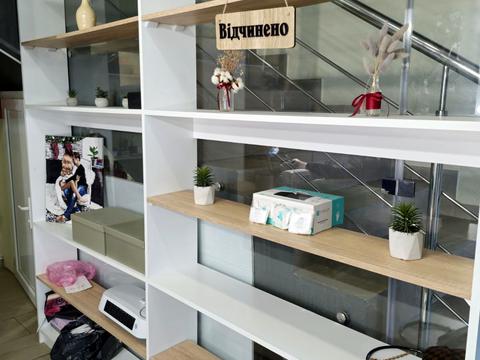 комерційна за адресою Радистів вул., 14