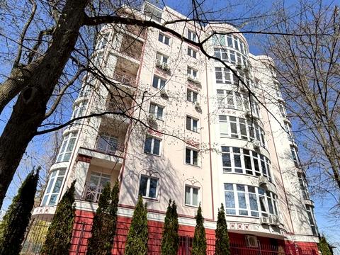 квартира за адресою Академіка Лебедєва вул., 1