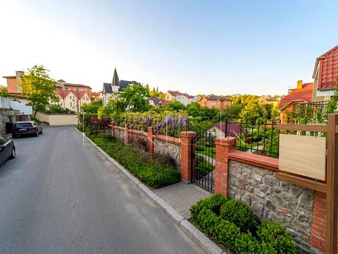 участок по адресу Редутная ул., 23