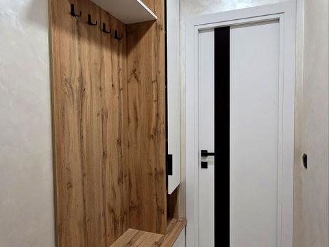 квартира за адресою Тролейбусна вул., 9-В