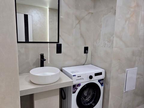 квартира за адресою Тролейбусна вул., 9-В