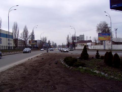 комерційна за адресою Новокостянтинівська вул., 111