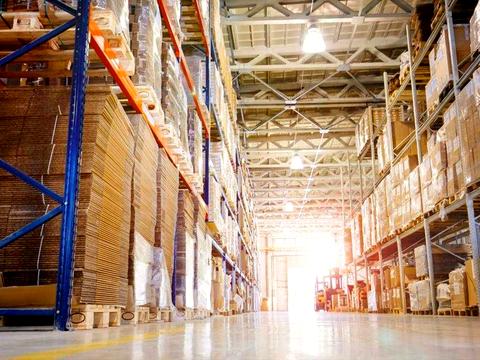 комерційна за адресою Новокостянтинівська вул., 111