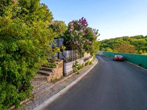 участок по адресу Редутная ул., 8