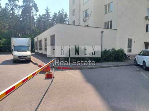 комерційна за адресою Миколи Хвильового вул., 1