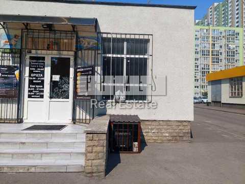 комерційна за адресою Миколи Хвильового вул., 1