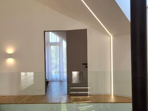 будинок за адресою с. Лісники, Захрестова вул.