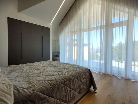 будинок за адресою с. Лісники, Захрестова вул.