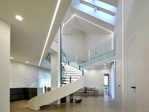 будинок за адресою с. Лісники, Захрестова вул.