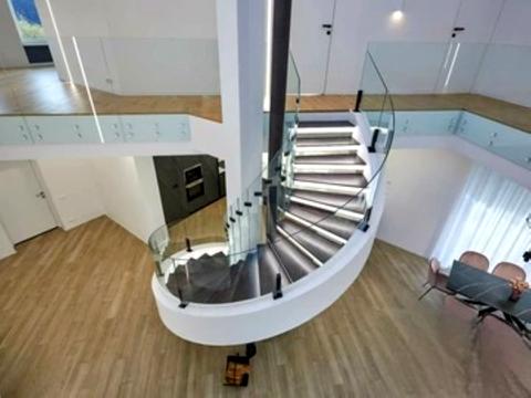 будинок за адресою с. Лісники, Захрестова вул.