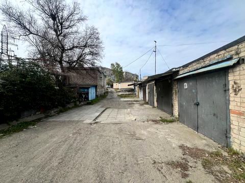 паркомісце за адресою Тодося Осьмачки вул., 1