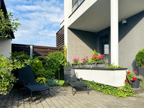 будинок за адресою Весняна, 12