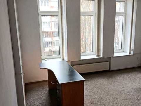 комерційна за адресою Богдана Хмельницького вул., 55