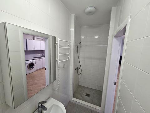 квартира по адресу Амосова ул., 63