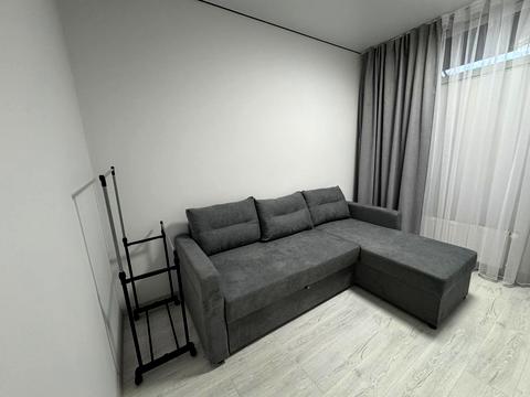 квартира за адресою Літературна вул., 8