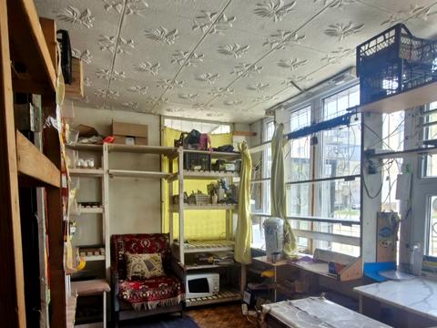 коммерческая по адресу Зимових Походів ул. (Молодогвардейская), 12