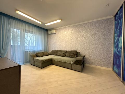 квартира за адресою Автозаводська вул., 43