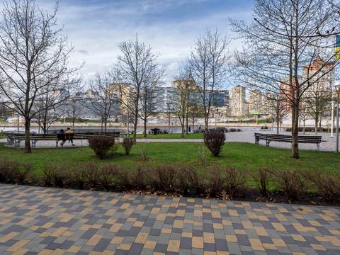 комерційна за адресою Трускавецька вул., 4-Б