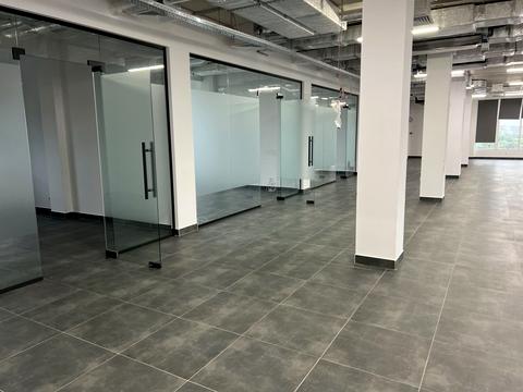 комерційна за адресою Щирецька вул., 40