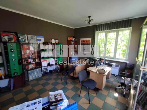 комерційна за адресою Зрошувальна вул., 3-А