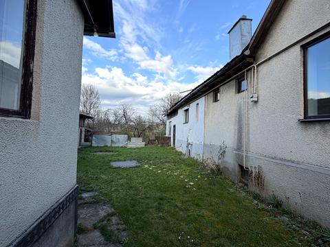 будинок за адресою Головна