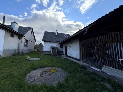 будинок за адресою Головна