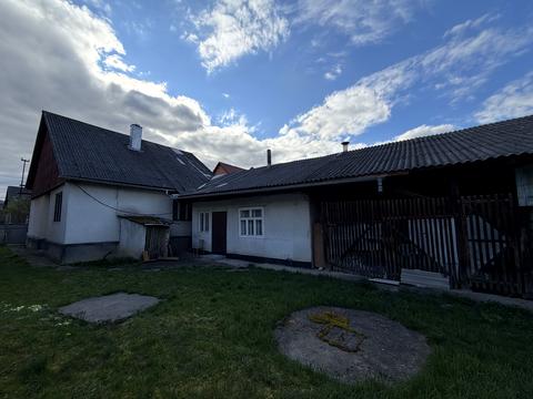 будинок за адресою Головна