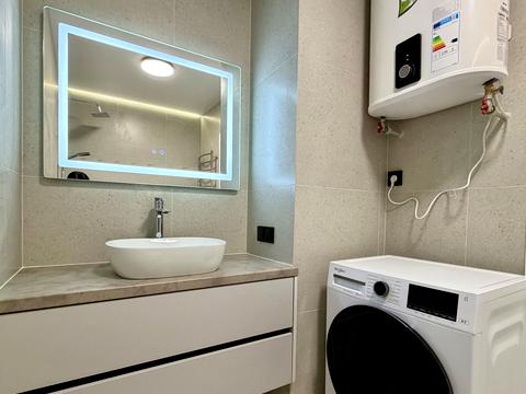 квартира за адресою Хіміків вул., 28 к16-18