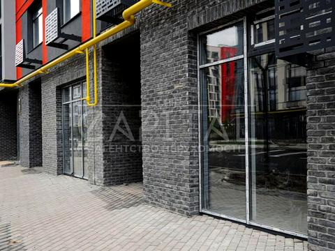 комерційна за адресою Київська вул., 1