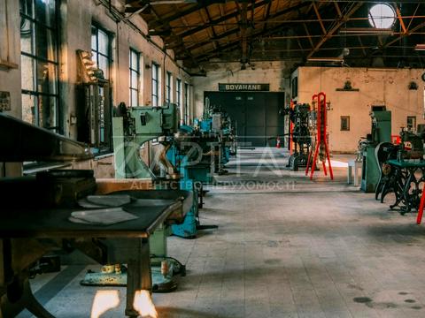 коммерческая по адресу Крещатик ул. (Kreschatic), 25