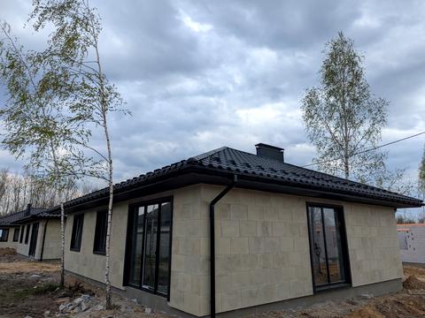 будинок за адресою Успішна