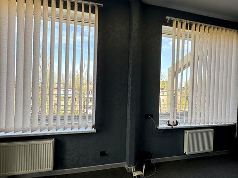 комерційна за адресою Горького, 8