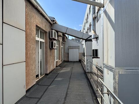 комерційна за адресою Горького, 8