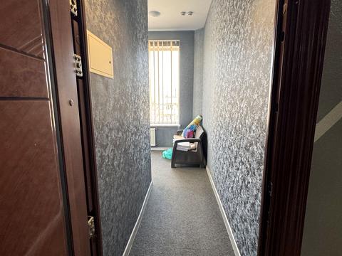 комерційна за адресою Горького, 8