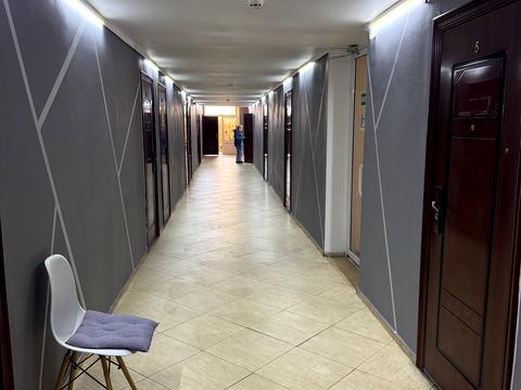 комерційна за адресою Горького, 8