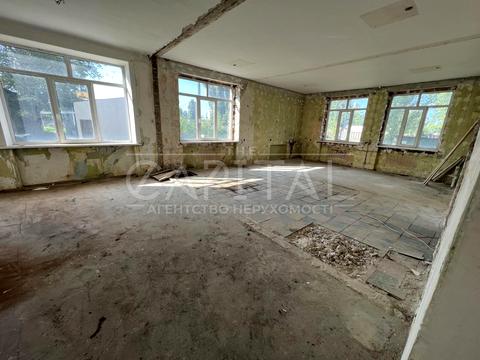 комерційна за адресою Якова Гніздовського вул. (Магнітогорська), 1