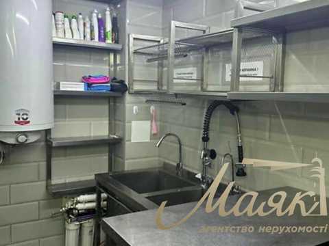 коммерческая по адресу Михаила Максимовича ул. (Онуфрія Трутенка), 26-В