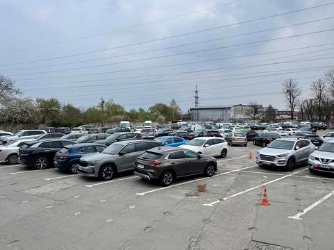 комерційна за адресою Богдана Хмельницького  вул., 214