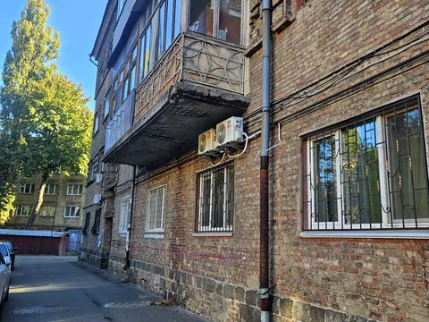 комерційна за адресою Максима Токарева вул. (Вузівська), 4