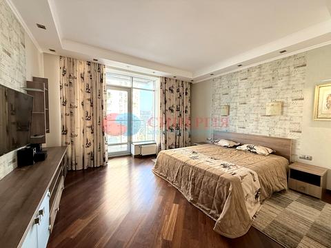 квартира по адресу Раисы Окипной ул., 18