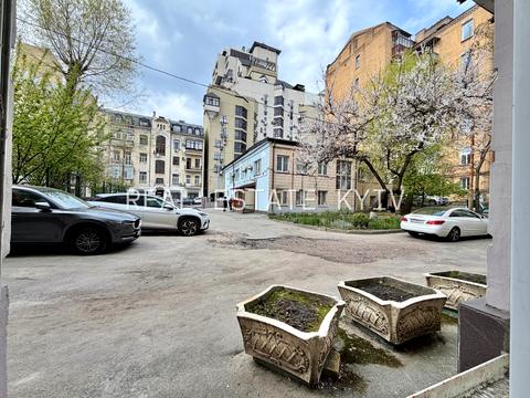 коммерческая по адресу Бульварно-Кудрявская ул. (Воровского), 45-Б