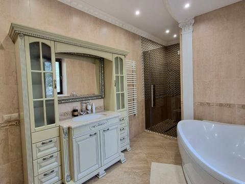 будинок за адресою Лісова, 10