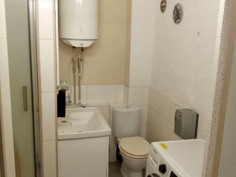 квартира за адресою Київ, Драгоманова вул., 2-А