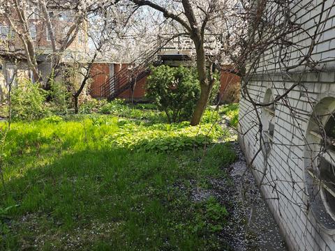 будинок за адресою 106-а Садова