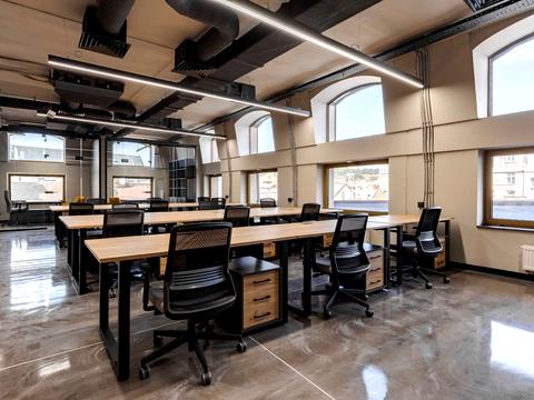 комерційна за адресою Адама Міцкевича пл., 10