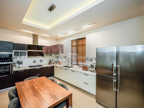 будинок за адресою с. Хотянівка, Центральна вул., 5