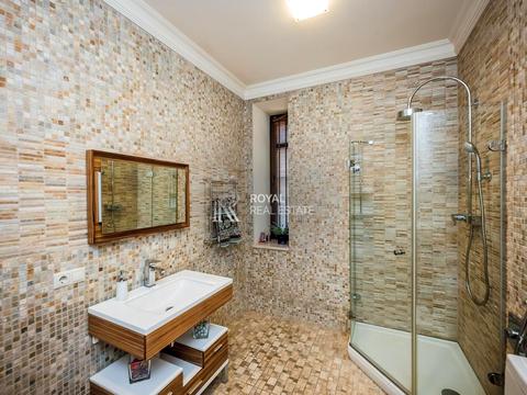 будинок за адресою с. Хотянівка, Центральна вул., 5